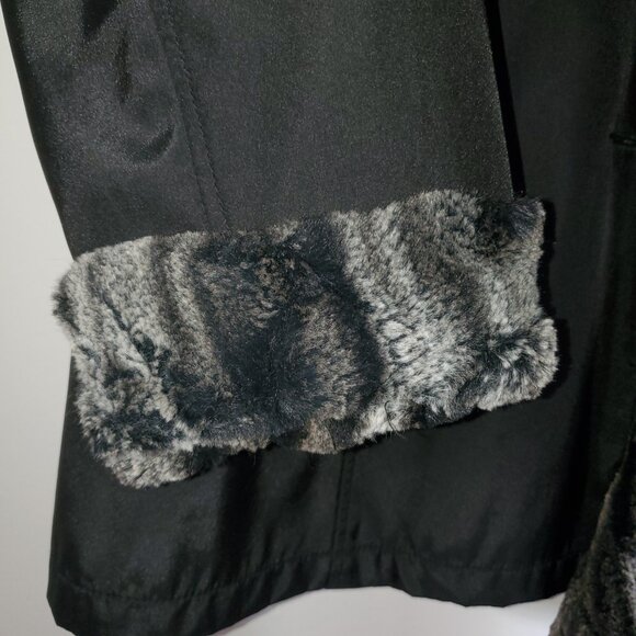 Faux Fur Coat - Picture 5 of 6